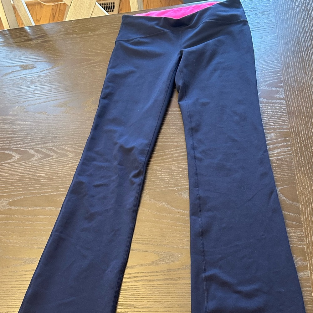 Lilly Pulitzer weekender navy luxletic pants